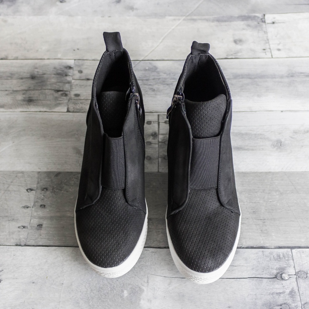 'Taryn' Wedge Sneaker - Picture 3 of 4